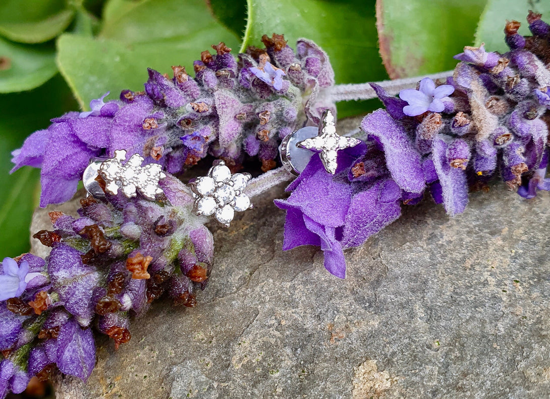 Single Stud Earrings In Sterling Silver And Zircon