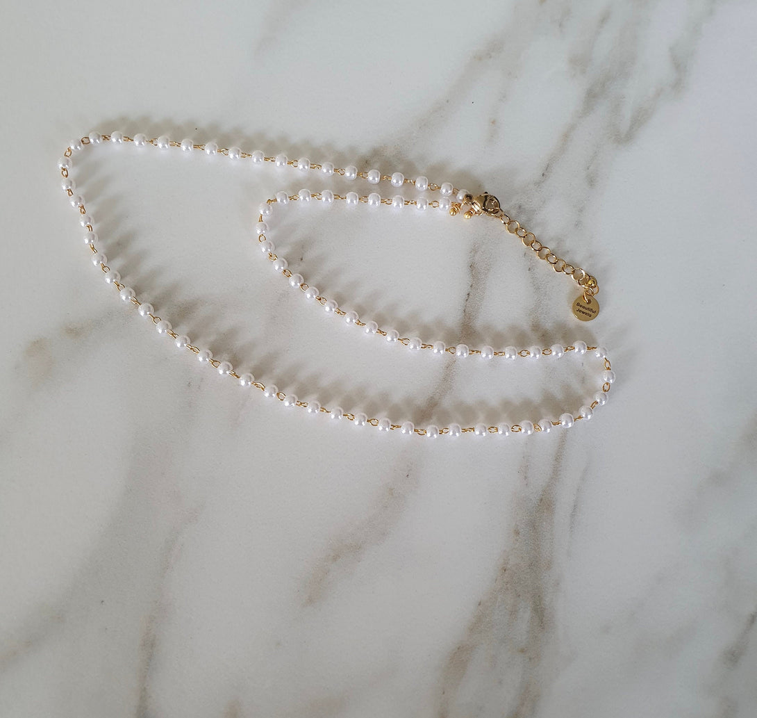 Dainty Pearl Choker Necklace