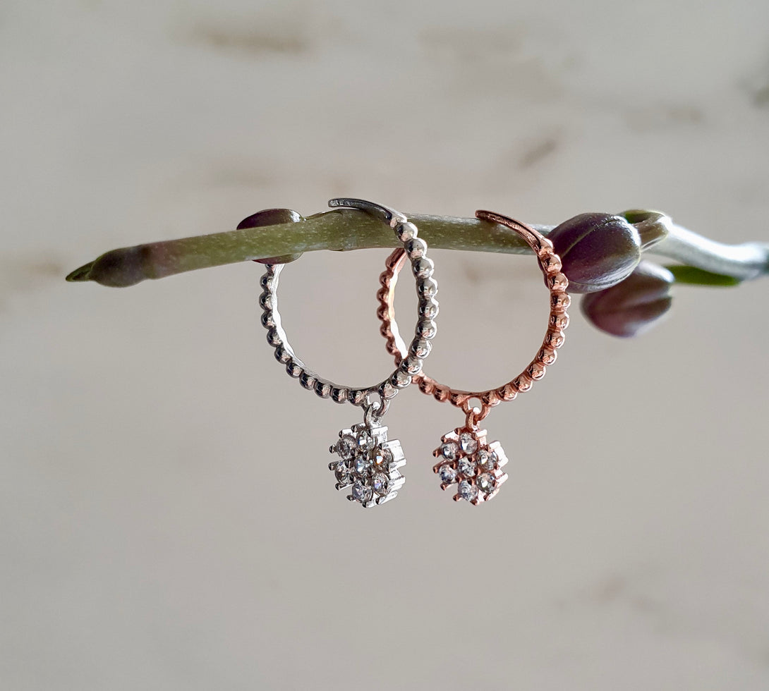 Adjustable Sterling Silver And Rose Gold Daisy Charm Finger Rings