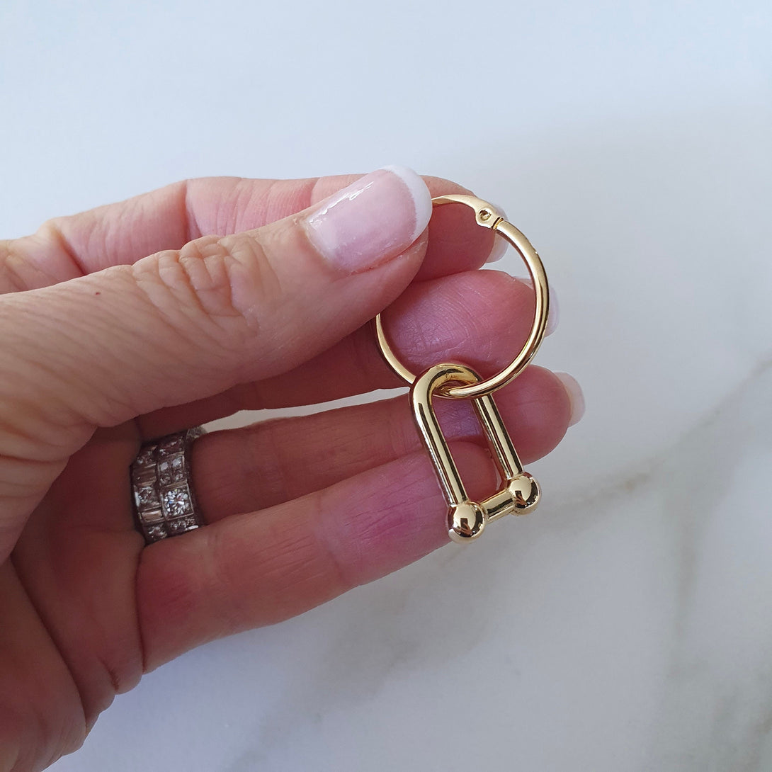 Gold Titanium Hoops With Detachable Chain Link Horse Shoe Charms