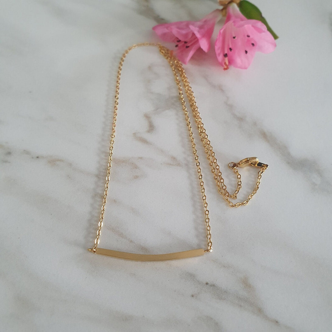 Simple Bar Necklace In Silver Or Gold